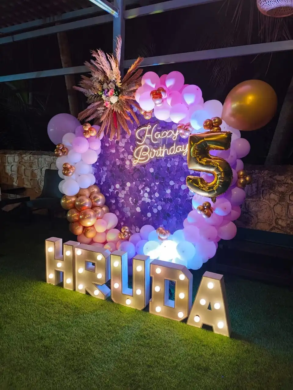 Tropical theme bar decor